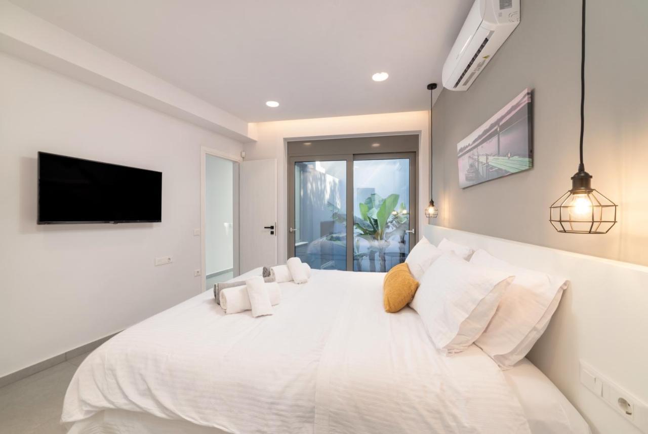 Villa Ampela By Posarellivillas Agia Marina  Ngoại thất bức ảnh